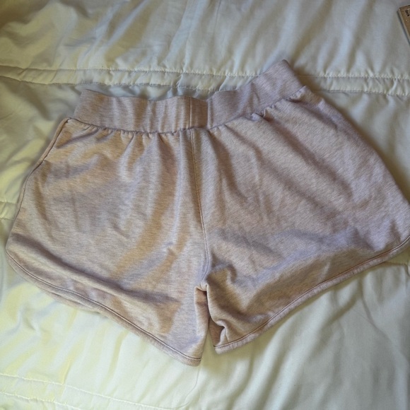 Nike Dy Fit Women’s Pink Athletic Shorts with Elastic Waistband Curved Hem Sz M - Picture 10 of 12